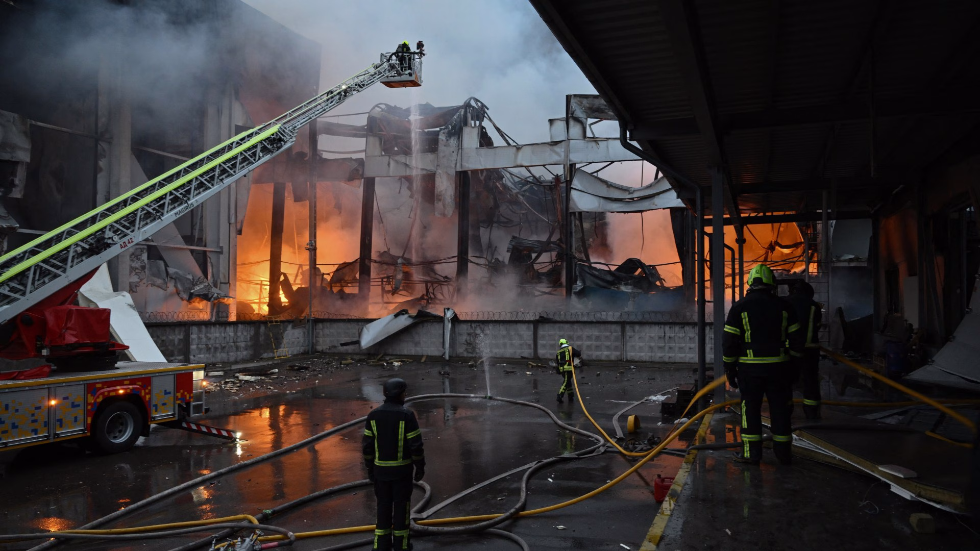 Rusia ataca Ucrania, cuatro muertos