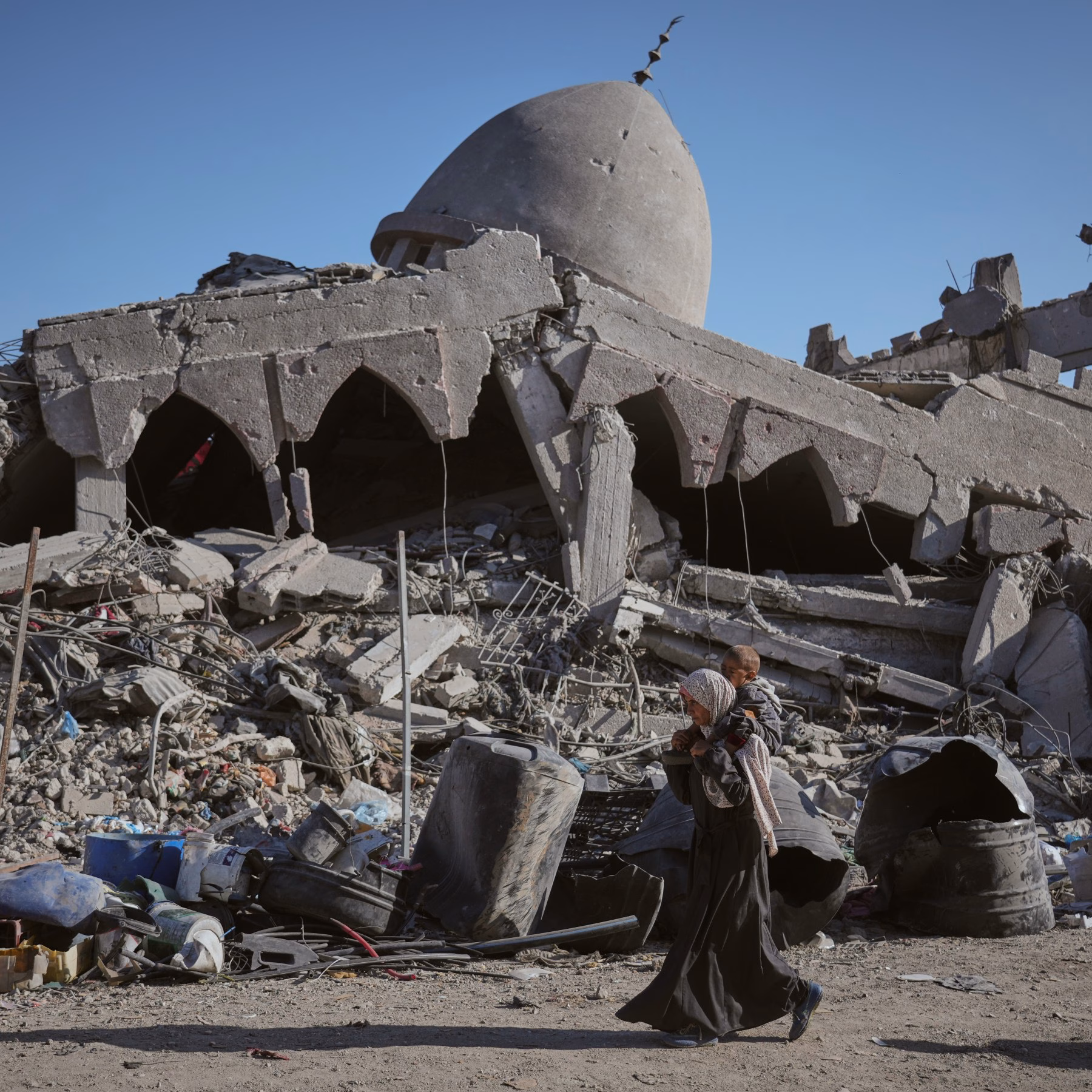 Bombas israelíes sin detonar en Gaza