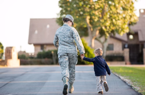 Parálisis gubernamental: nóminas de militares en peligro