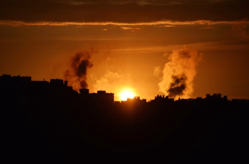 Israel ataca Gaza a pesar del alto el fuego