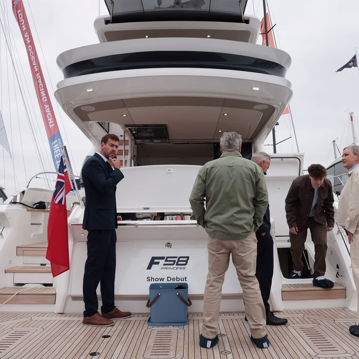 Ferias de barcos en crisis por incertidumbre presupuestaria