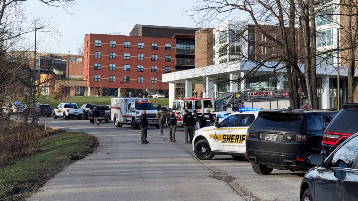 1 student dead, 1 critically injured in shooting at Kentucky
