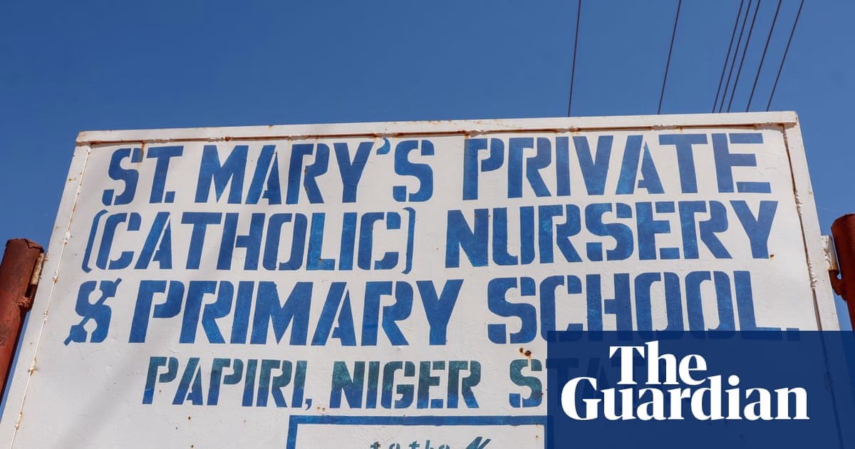 El estado nigeriano asegura la liberación de 100 escolares que fueron secuestrados