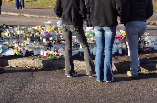 Obama califica el asesinato de Alex Pretti como una "tragedia" y exige una investigación completa