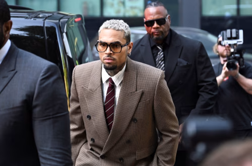 Chris Brown comparece en Londres por presunto ataque
