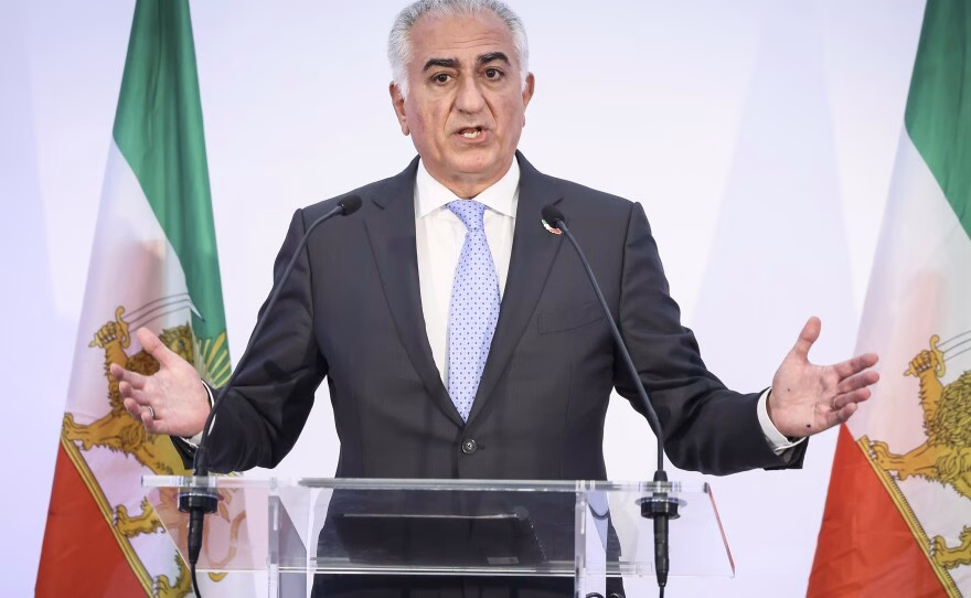 Reza Pahlavi: El Príncipe Exiliado y su Influencia en las Protestas Iraníes