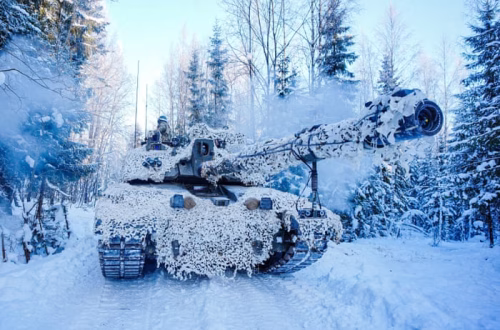 Advertencia de Jefes de Defensa: El Rearme No Es Belicismo